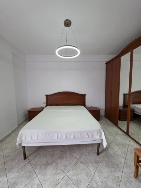 JEPET ME QERA APARTAMENT 3+1+2 TEK RRUGA SIRI KODRA