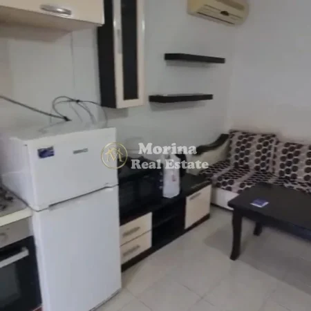 Tirane, jepet me qera shtepi 1+1 Kati 1, 70 m² 350 € (PERBALLE INXHINIERISE SE NDERTIMIT)