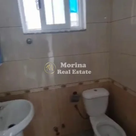 Tirane, jepet me qera shtepi 1+1 Kati 1, 70 m² 350 € (PERBALLE INXHINIERISE SE NDERTIMIT)