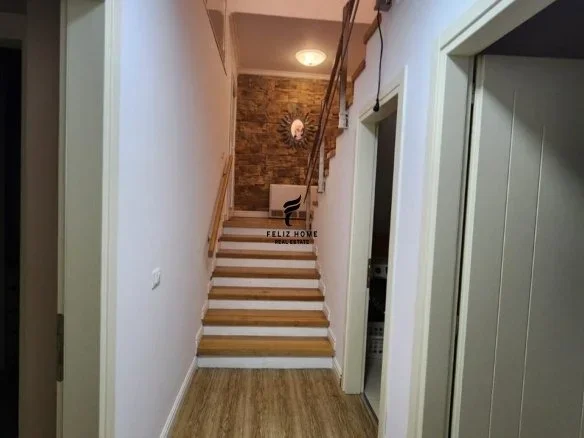 Tirane, jepet me qera Vile 2 Katshe Kati 2, 750 m² 2.000 € (TEG)