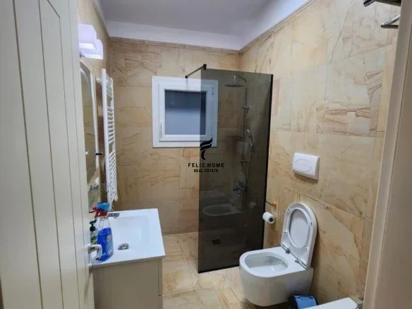 Tirane, jepet me qera Vile 2 Katshe Kati 2, 750 m² 2.000 € (TEG)