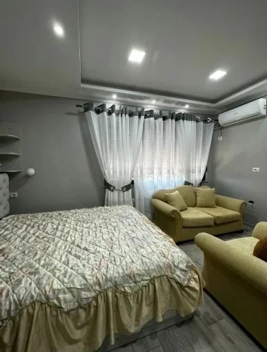 Tirane, jepet me qera apartament 1+1 Kati 6, 42 m² 350 € (qtu , kashar , casa italia)