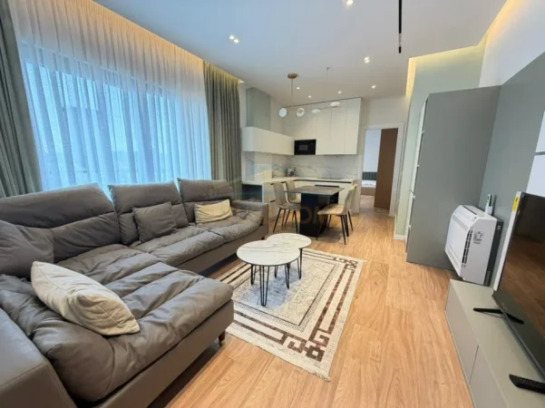 Tirane, jepet me qera apartament 2+1 Kati 12, 82 m² 1.300 € (Apartament 2+1+Post Parkimi, Rruga e Barrikadave, Tiranë.)