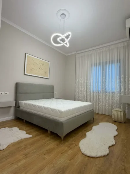 Tirane, shitet nga Pronari, pa-komision apartament 2+1+Aneks+Ballkon Kati 2, 95 m² 167.000 € (vila L astir)