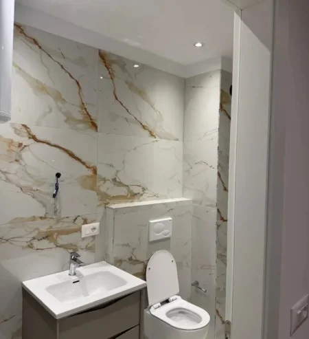 Tirane, jepet me qera ambjent biznesi Kati 2, 65 m² 750 € (Bulevardi i Ri)