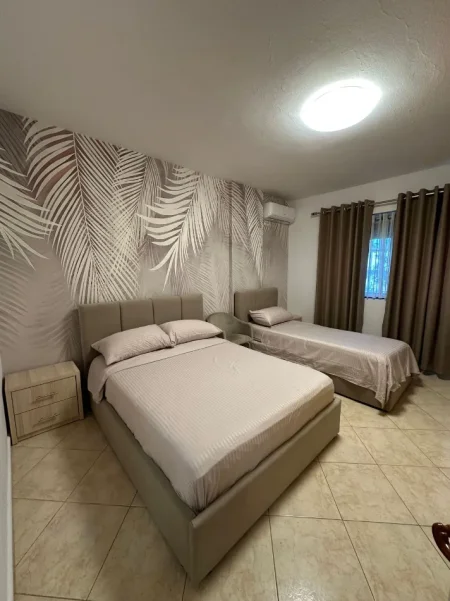 Shqiperi, jepet me qera apartament 1+1+Ballkon Kati 2, 62 m² 550 € (BRRYLI)