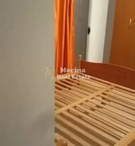 Tirane, jepet me qera apartament 2+1 Kati 4, 89 m² 350 € (Fresku)