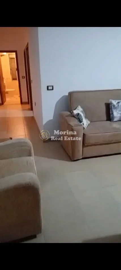 Tirane, jepet me qera apartament 2+1 Kati 4, 89 m² 350 € (Fresku)