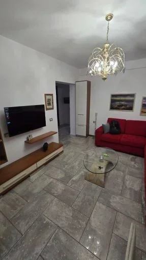 Tirane, jepet me qera apartament 2+1 Kati 3, 65 m² 550 € (rruga bardhyl)