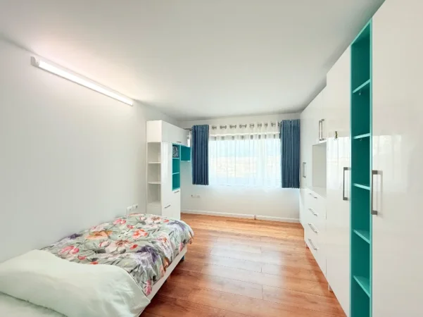 Tirane, jepet me qera Vile 3 Katshe , 620 m² 3.000 € (TEG – Tirana East Gate)