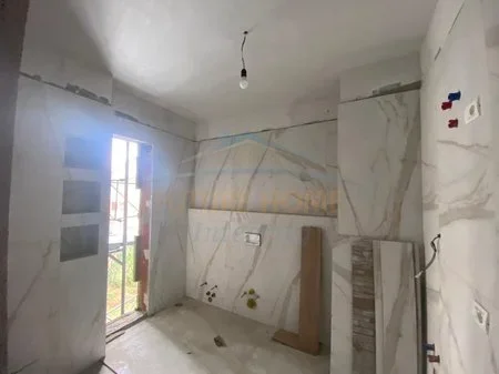 Tirane, shitet apartament 1+1 Kati 1, 73 m² 136.000 € 