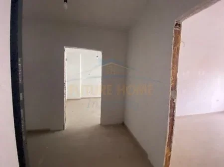 Tirane, shitet apartament 1+1 Kati 1, 73 m² 136.000 € 