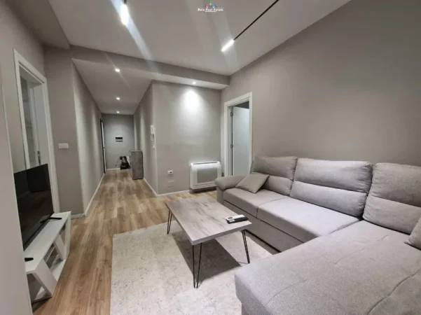 Tirane, jap me qera apartament 1+1 Kati 9, 61 m² 470 € (Astir, prane Loft Bar)