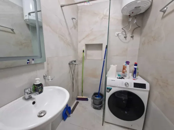 Tirane, jap me qera apartament 1+1 Kati 9, 61 m² 470 € (Astir, prane Loft Bar)