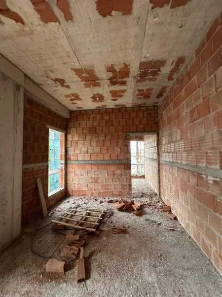 Tirane, shitet apartament 1+1+Ballkon Kati 4, 71 m² 115.000 € (Viva 2)