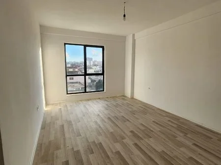 Tirane, shes apartament 2+1+Ballkon Kati 3, 112 m² 140.000 € (5 MAJI)
