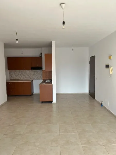 Tirane, jepet me qera apartament 2+1 Kati 6, BOSH,Çmimi 45.000 Lekë të Reja,(Ish Fusha e Aviacionit, Tiranë)