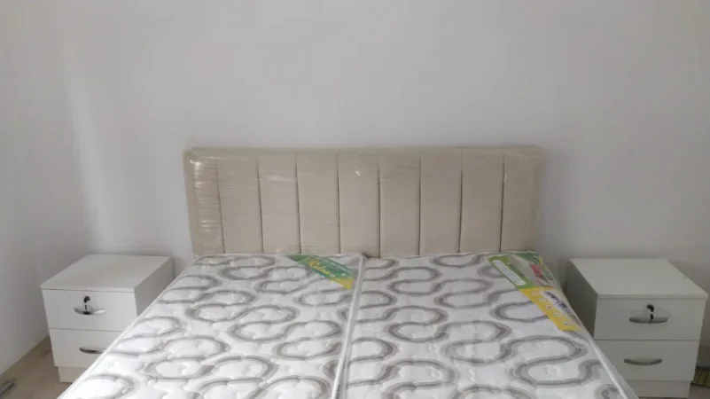 Tirane, jepet me qera apartament 1+1 Kati 3, 65 m² 500 € tek Varri Bamit,, Tirane.