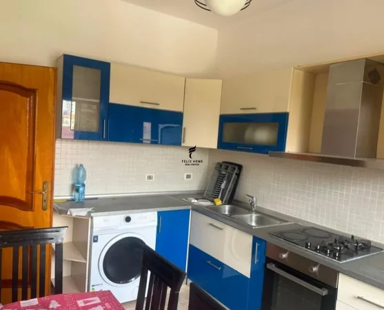 Tirane, jepet me qera apartament 2+1 Kati 2, 90 m² 450 € (ASTIR)