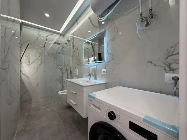 Tirane, jepet me qera apartament 1+1 Kati 6, 88 m² 1.000 € (Zogu i Zi)