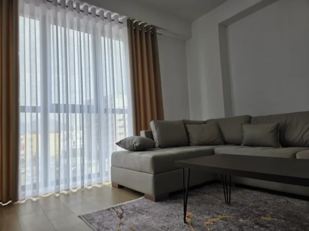 Tirane, jepet me qera apartament 1+1+Ballkon Kati 3, 78 m² 470 € (sokrat miho)