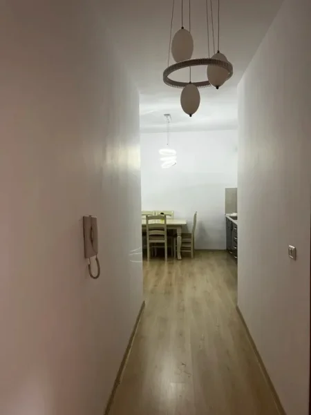 Tirane, jepet me qera apartament 2+1 Kati 4, 80 m² 700 € (Stacioni i Trenit)