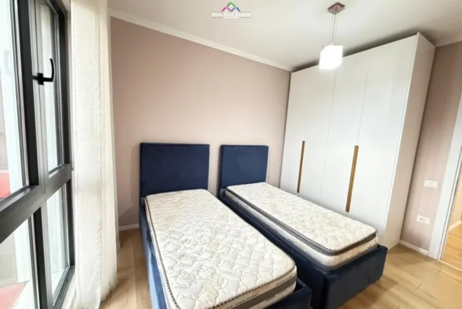 Tirane, jepet me qera apartament 2+1 Kati 6, 114 m² 780 € (farmacia 10)