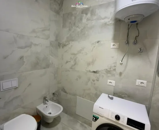 Tirane, jepet me qera apartament 2+1 Kati 6, 114 m² 780 € (farmacia 10)