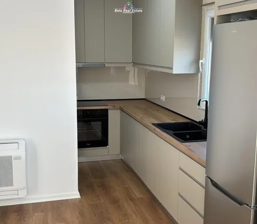 Tirane, jepet me qera apartament 2+1 Kati 8, 100 m² 750 € (XHAMLLIKU)
