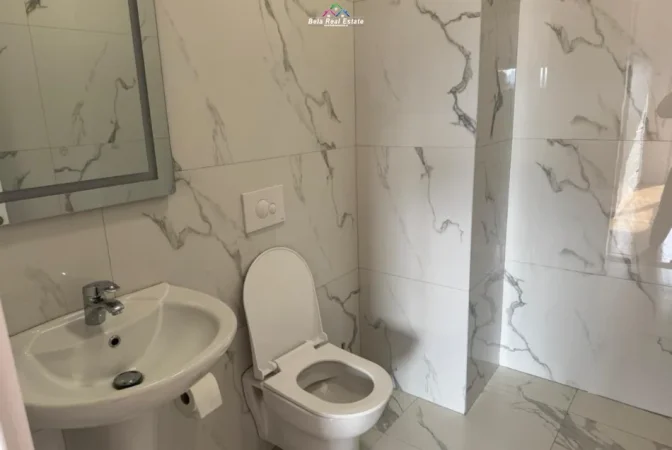 Tirane, jepet me qera apartament 2+1 Kati 8, 100 m² 750 € (XHAMLLIKU)