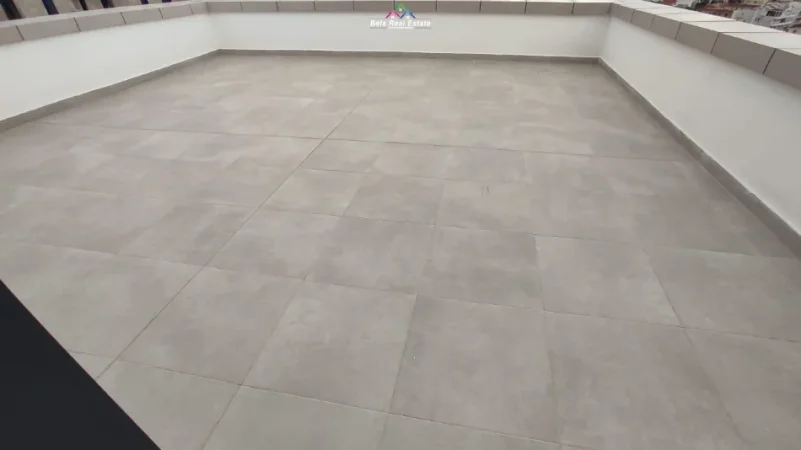 Tirane, jepet me qera apartament 2+1 Kati 6, 100 m² 1.000 € (porcelan)