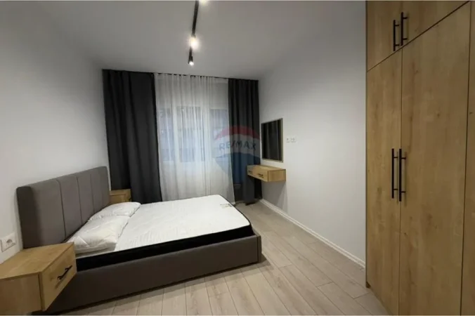 Tirane, jepet me qera apartament 1+1 Kati 3, 50 m² 500 € (astir)