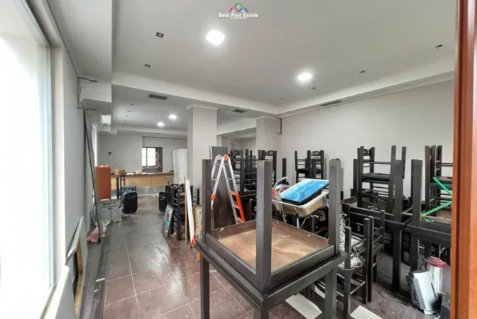 Tirane, jepet me qera ambjent biznesi Kati 0, 100 m² 2.090 € (ish ekspozita)