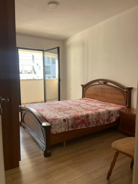 Tirane, shitet apartament 3+1+Aneks+Ballkon Kati 2, 215.000 € 