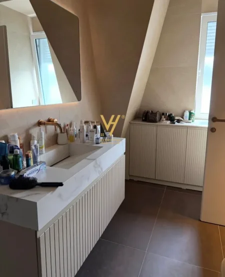 Tirane, jepet me qera apartament 2+1+Ballkon Kati 3, 120 m² 2.200 € (TEG, JOY RESIDENCE)