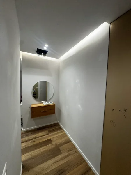 Tirane, jepet me qera apartament 1+1 Kati 1, 78 m² 650 € 