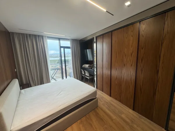 Tirane, jepet me qera apartament duplex Kati 8, 126 m² 1.800 € 