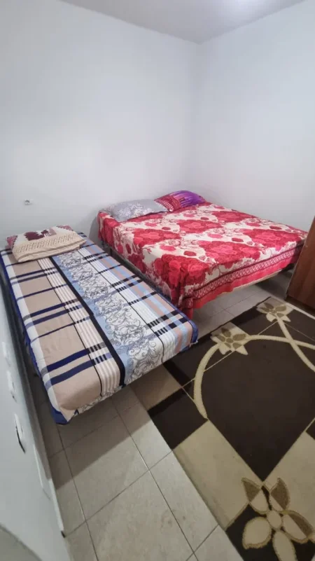 Jepet me qira apartament 1+1, 350 €uro , 21 Dhjetor