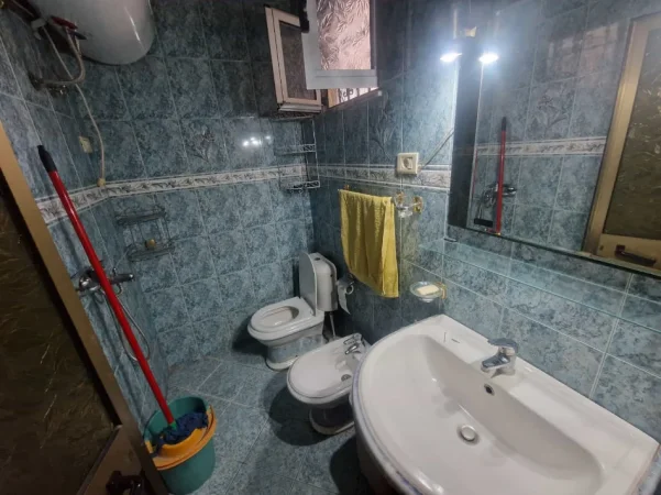 Tirane, jepet me qera apartament 2+1 Kati 1, 100 m² 500 € (21 dhjetori)