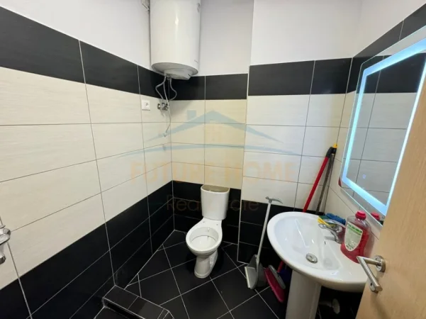 Tirane, shitet apartament 2+1+Ballkon Kati 5, 121 m² 179.000 € (Astir)
