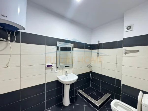 Tirane, shitet apartament 2+1+Ballkon Kati 5, 121 m² 179.000 € (Astir)