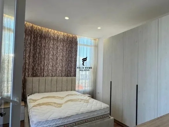 Tirane, jepet me qera apartament 1+1+Ballkon Kati 7, 90 m² 500 € (KODRA E DIELLIT)