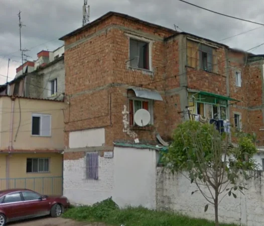 Tirane, shitet nga Pronari, pa-komision apartament 1+1+Ballkon Kati 3, 45 m² 90.000 € (rruga ali demi)