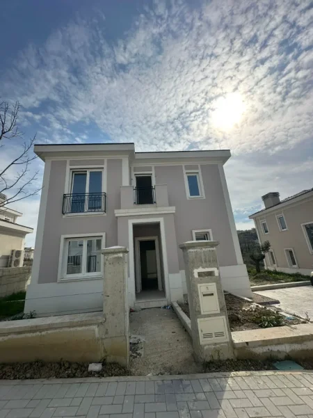 Shqiperi, shitet Vile 5+1 Kati 3, 352 m² 1.050.000 € (TEG COLLINA VERDE)