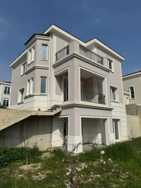 Shqiperi, shitet Vile 5+1 Kati 3, 352 m² 1.050.000 € (TEG COLLINA VERDE)
