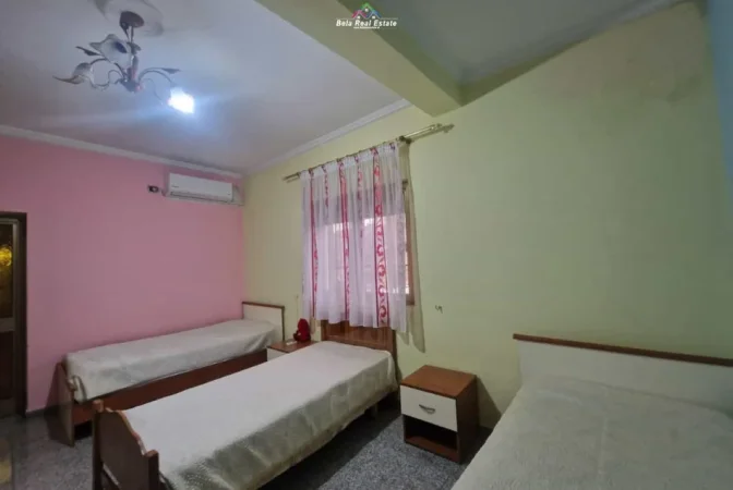 Tirane, jepet me qera apartament 2+1 Kati 1, 100 m² 530 € (Rruga Ylber Bylykbashi)