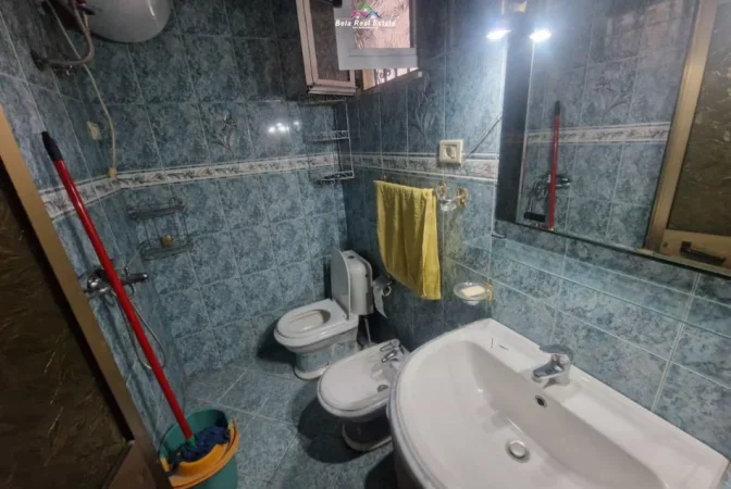 Tirane, jepet me qera apartament 2+1 Kati 1, 100 m² 530 € (Rruga Ylber Bylykbashi)