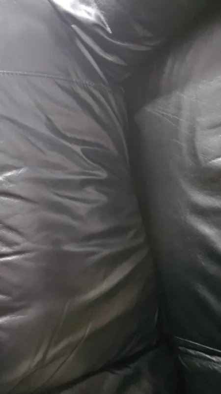 Tirane, shes Divan me dimensione 207x88x95 120 €