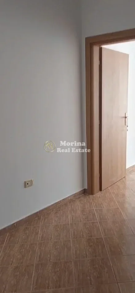 Durres, shitet apartament 2+1 Kati 2, 105 m² 65.000 € (Qender)