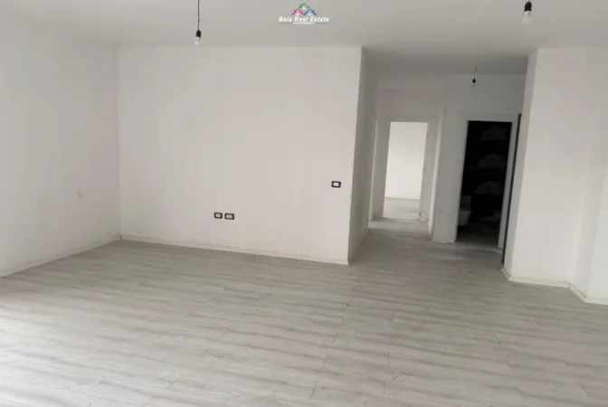 Tirane, jepet me qera zyre Kati 2, 126 m² 800 € (Rruga Filip Jano)